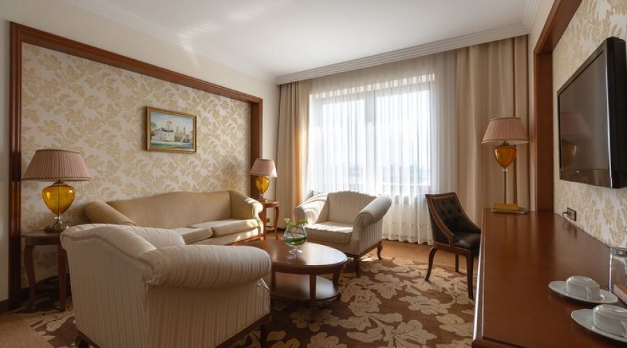 Люкс 2-местный 2-комнатный (SUITE)