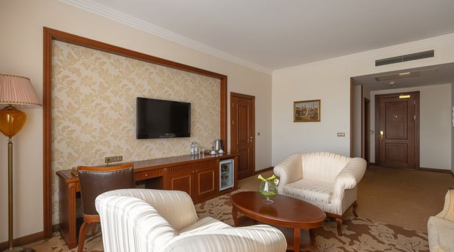 Люкс 2-местный 2-комнатный (SUITE)