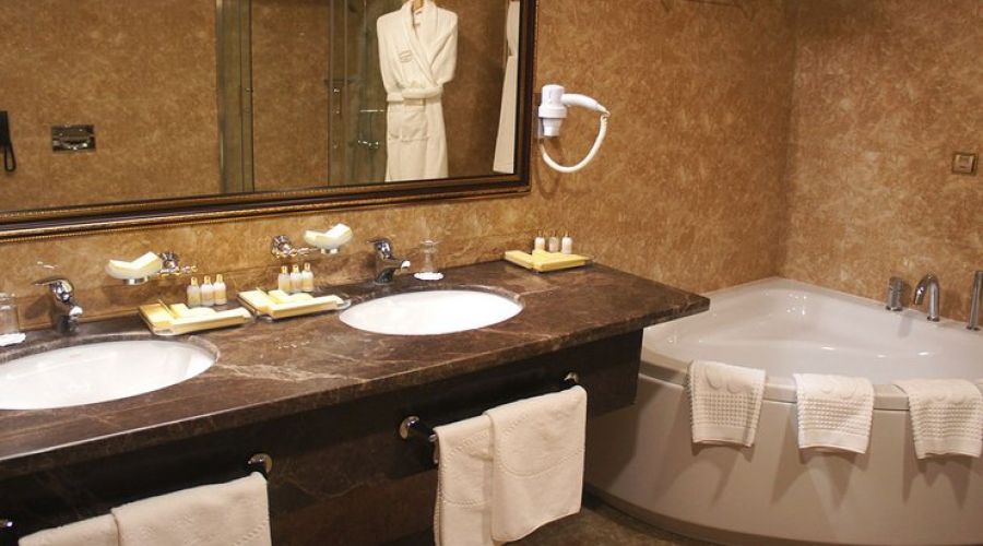 Полулюкс 2-местный (JUNIOR SUITE)